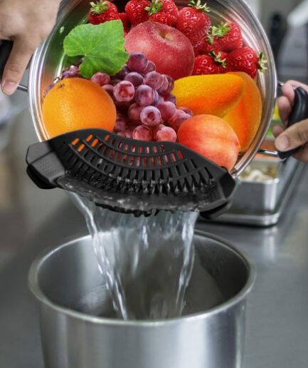AUOON Clip On Silicone Strainer: Convenient Kitchen Colander for Pots, Pans, Pasta, Meat, Vegetables, and Fruit